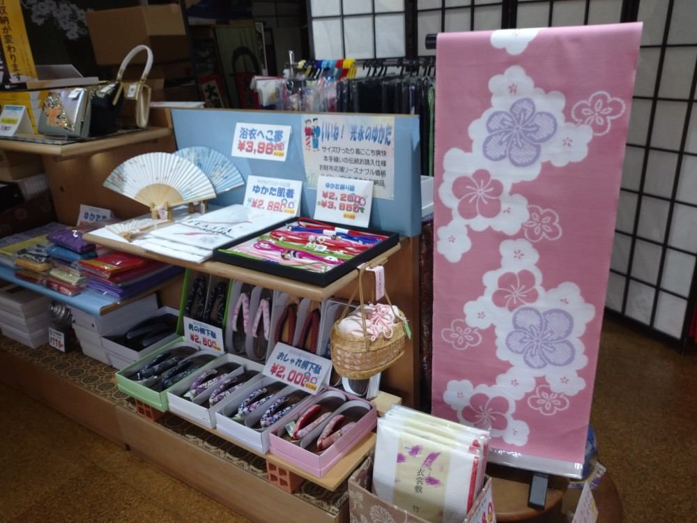 呉服や光永、店内、浴衣
